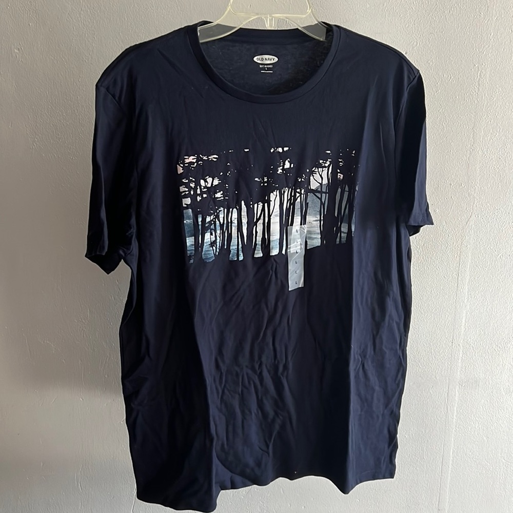 Mens large old navy tee